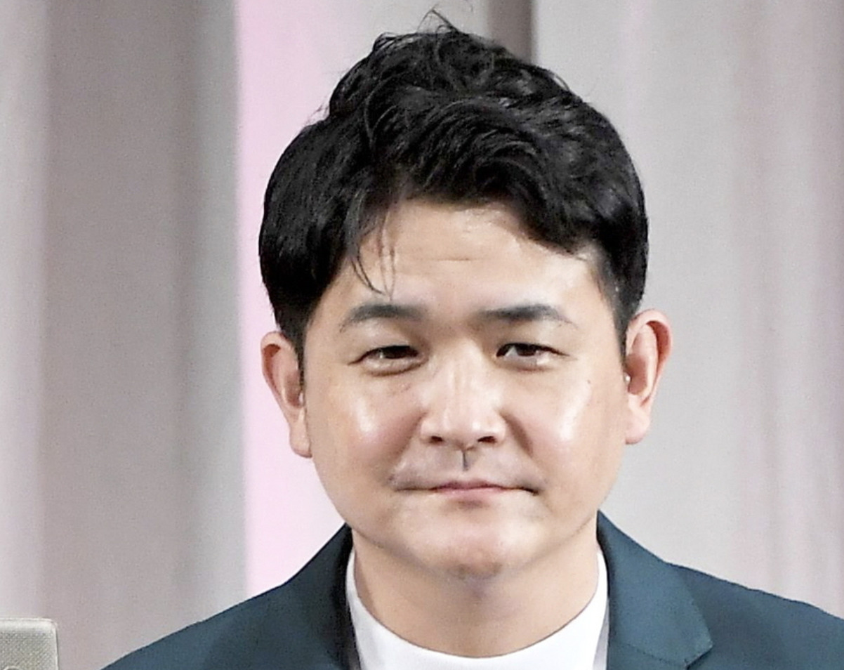 千鳥ノブの愛車ベンツの値段は1142万円 年収も億超えかと話題に Neko Blog